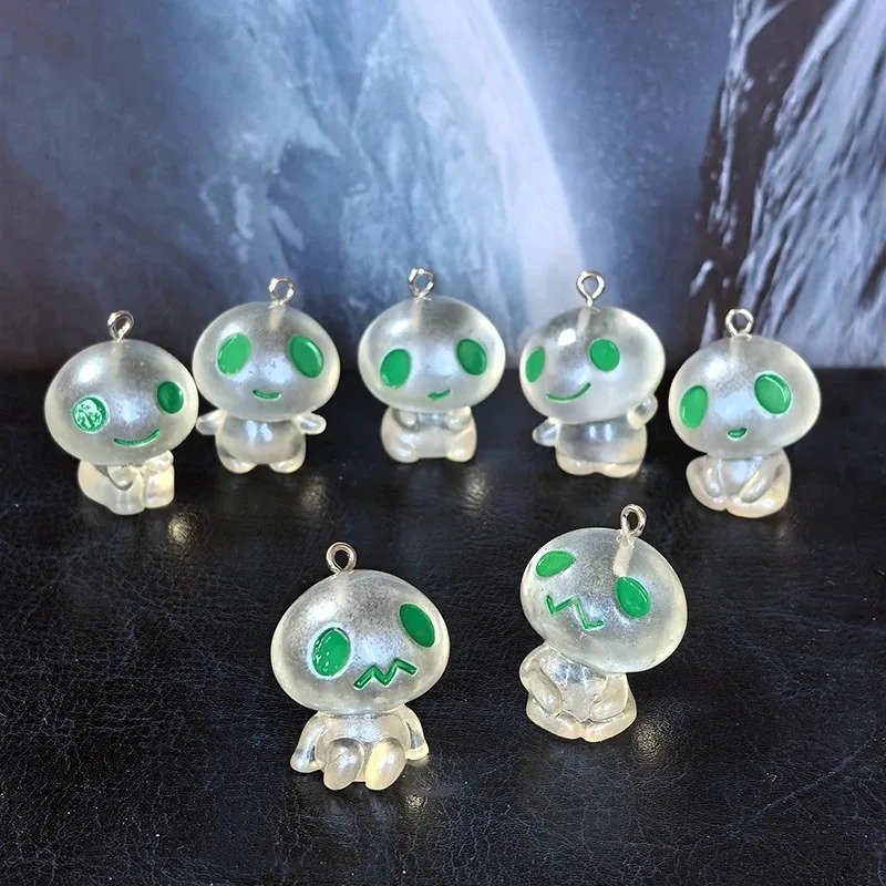 7Pcs Glow In The Dark Alien Re - Resin Art Keychain review and price