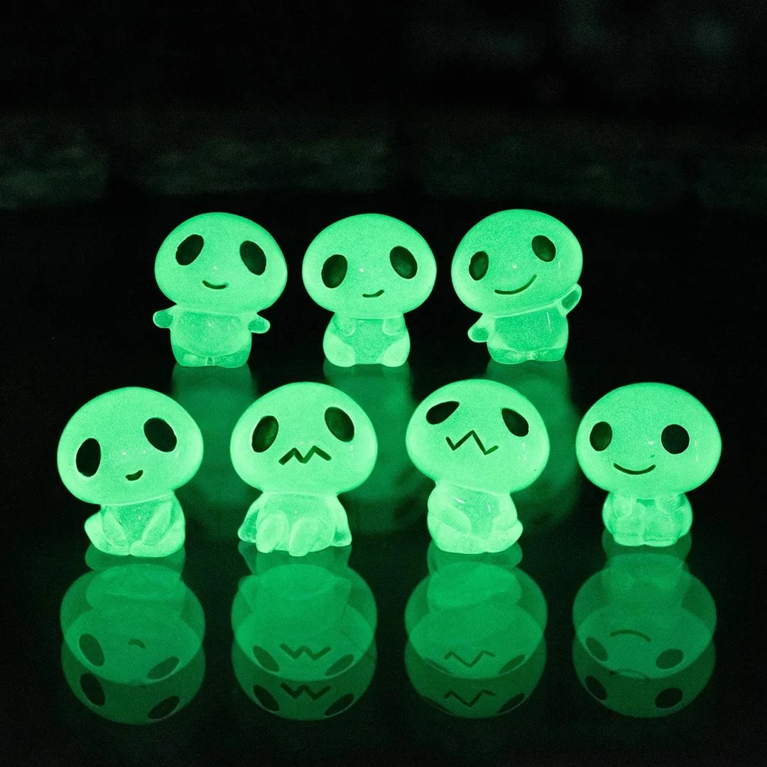 7Pcs Glow In The Dark Alien Re - Resin Art Keychain review and price